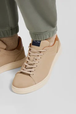 Baskets basses en cuir grainé beige