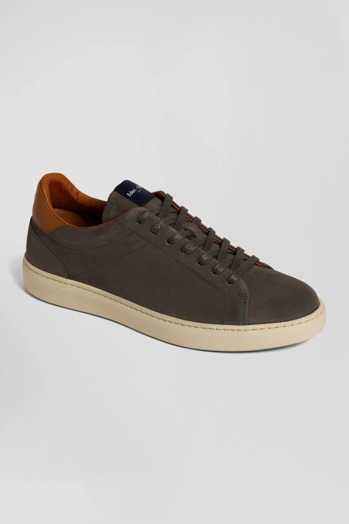 Baskets basses en cuir gris anthracite
