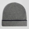Bonnet en maille côtelée gris anthracite