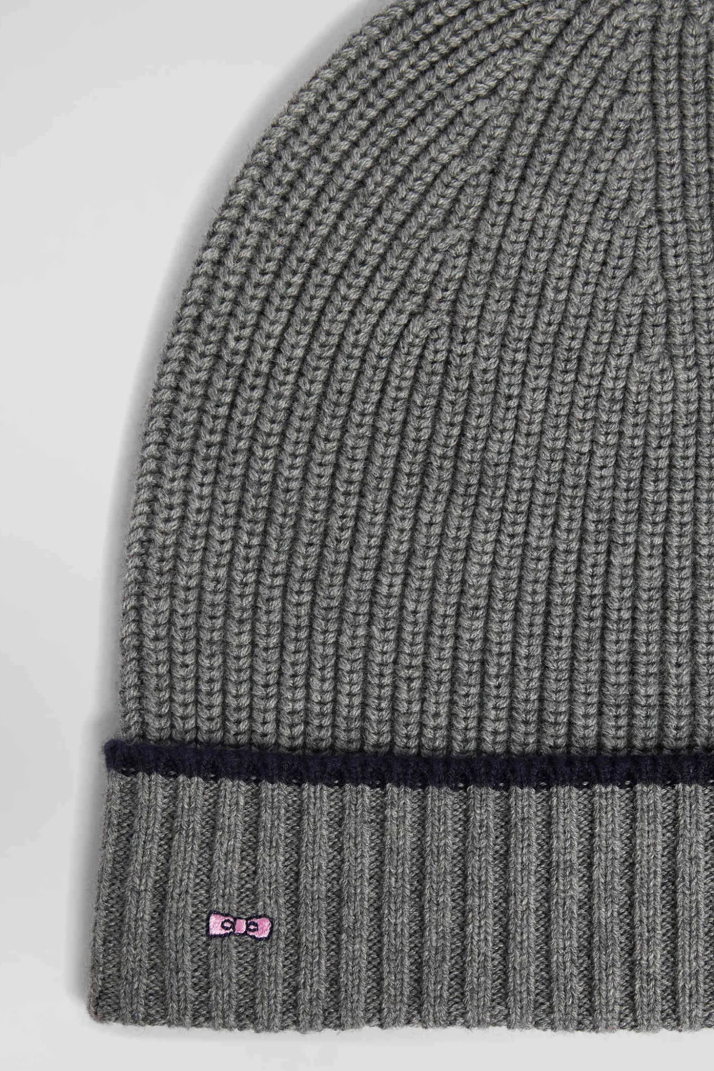 Bonnet en maille côtelée gris anthracite