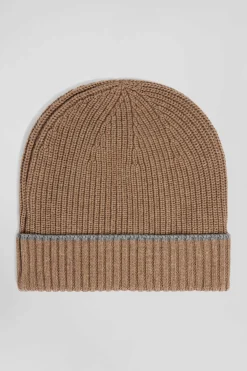 Bonnet en maille côtelée marron