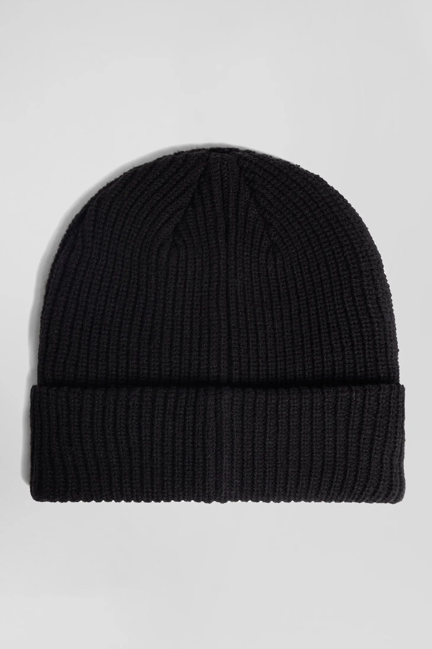 Bonnet en maille noir broderie nœud papillon