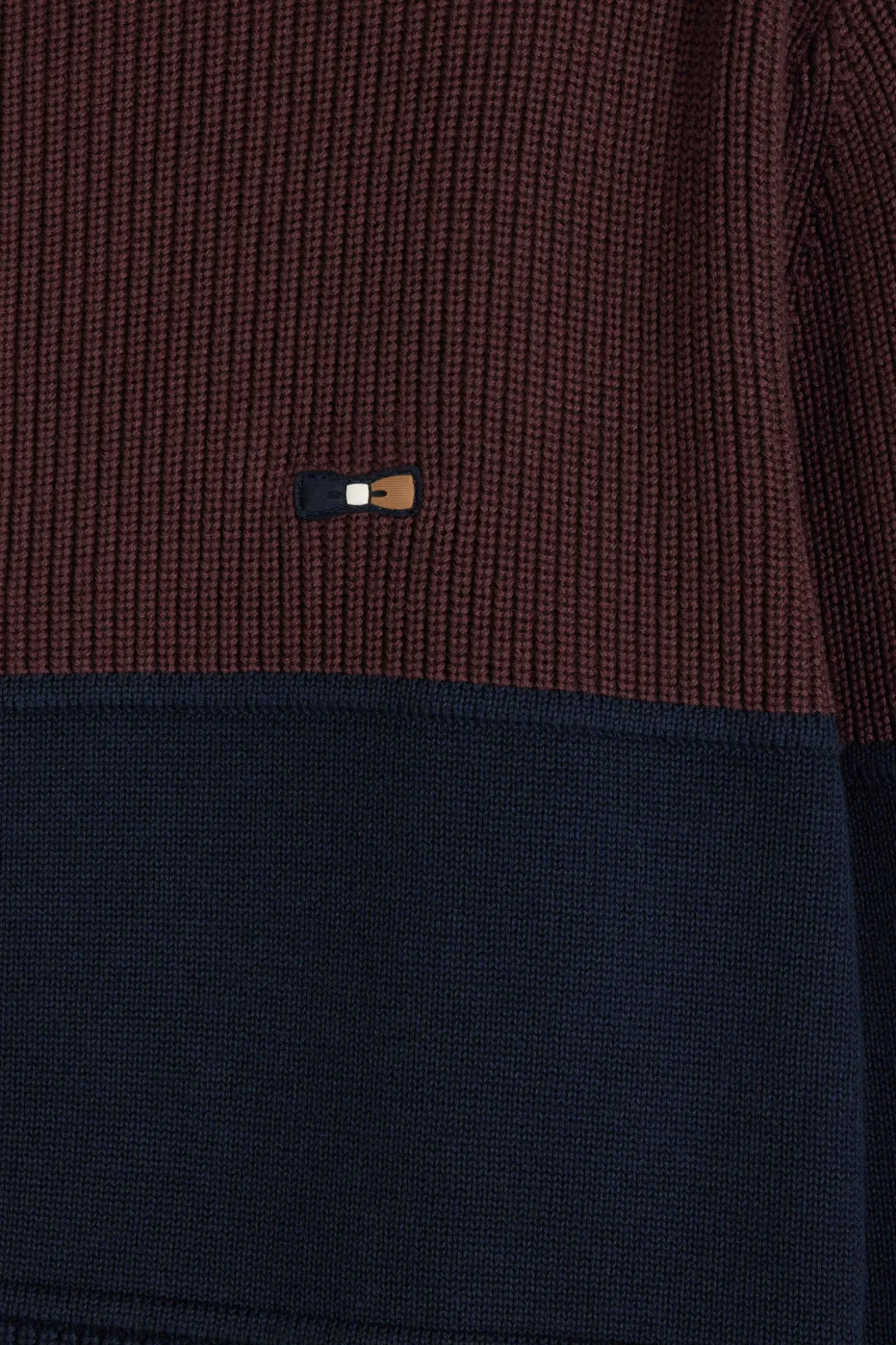 Cardigan zippé à col montant marine et bordeaux en coton