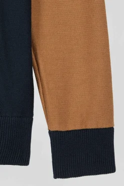 Cardigan zippé à col montant tricolore camel broderie 10 et jeu de maille