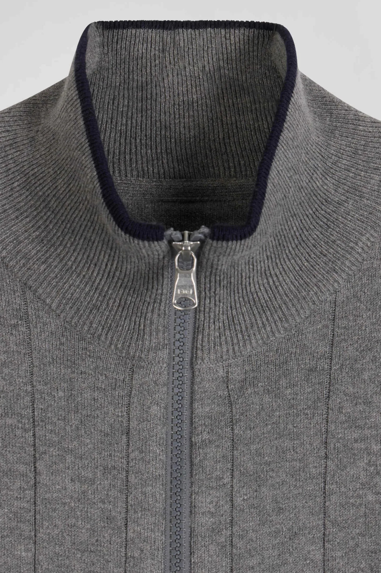 Cardigan zippé en coton et cachemire gris coupe Regular rayures verticales