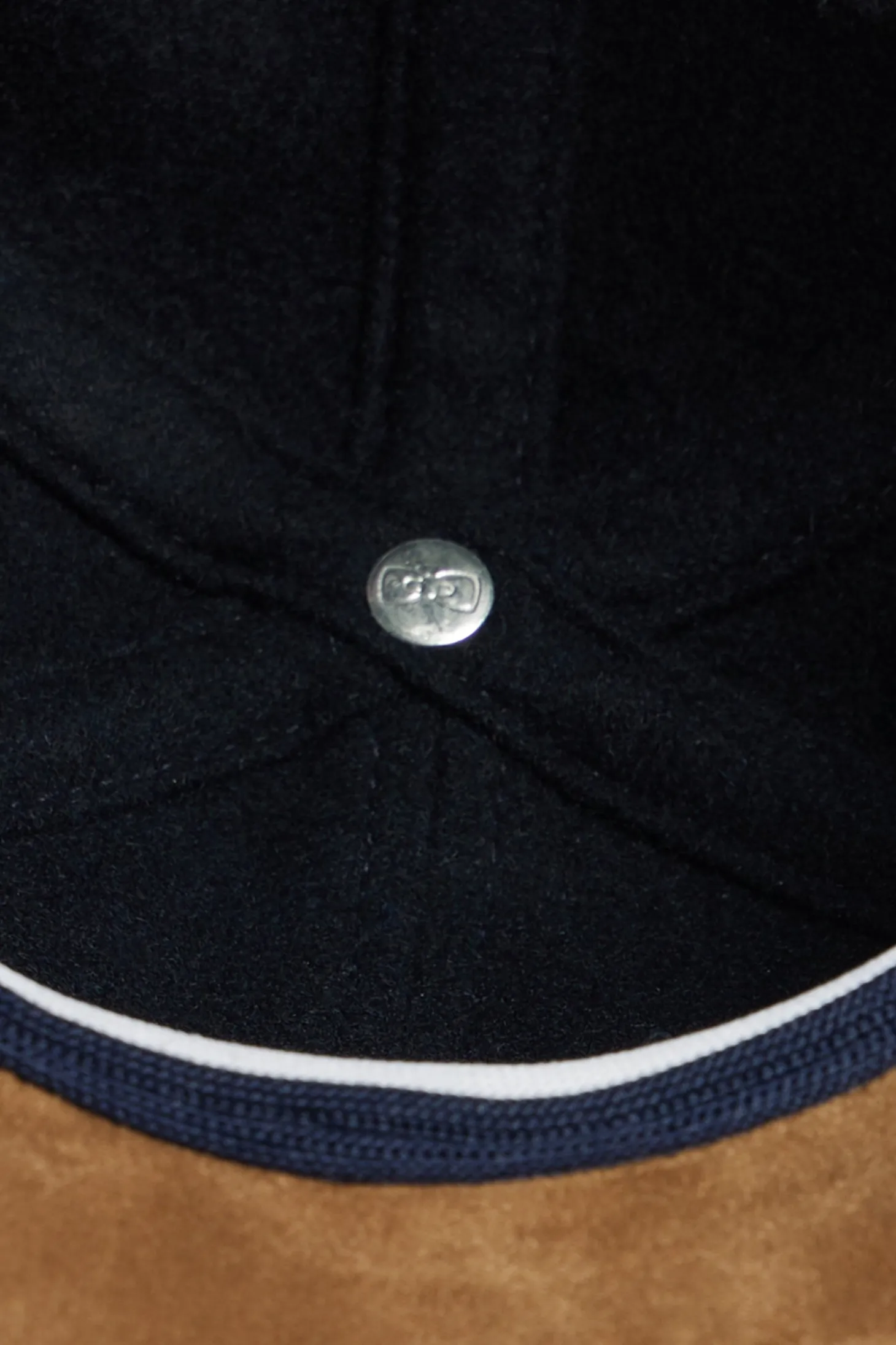 Casquette bicolore en laine mélangée marine et camel