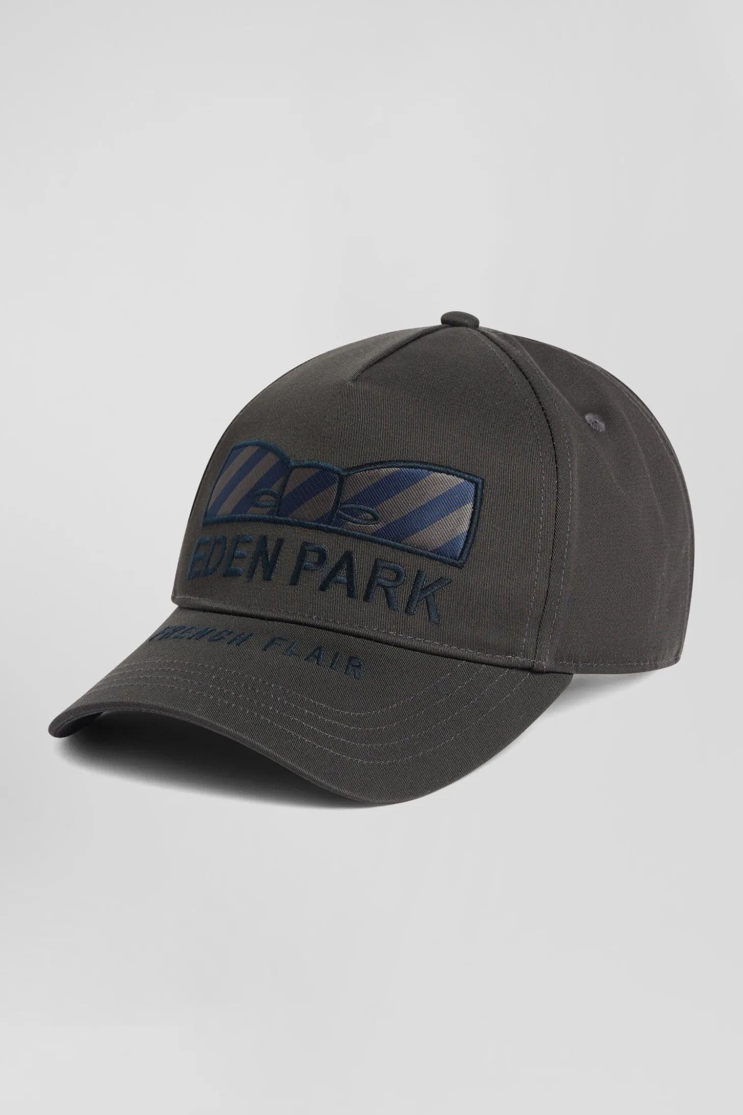 Casquette en coton marron nœud papillon