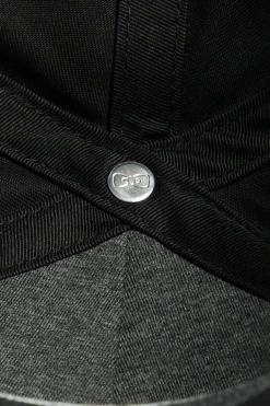 Casquette en coton noir broderie écrue