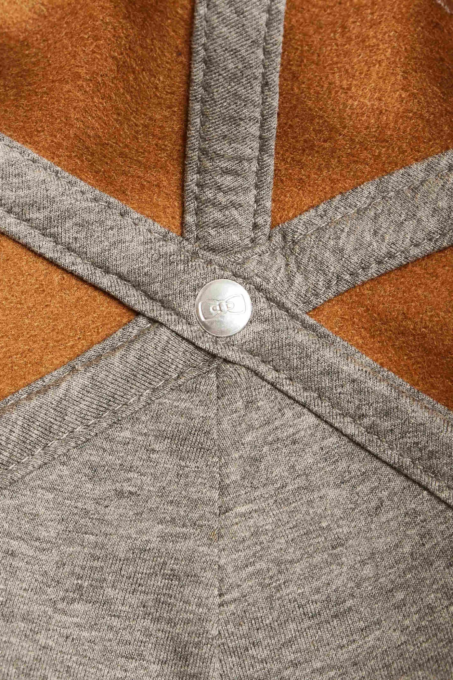 Casquette en laine mélangée camel broderie 10