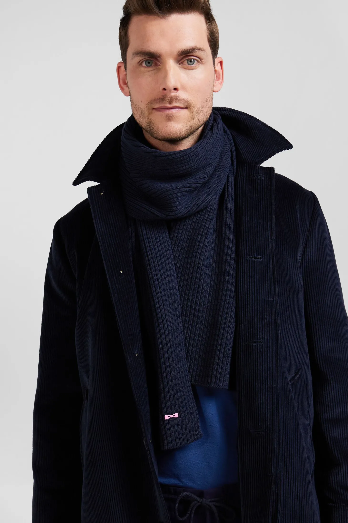 Écharpe unie en coton bleu marine