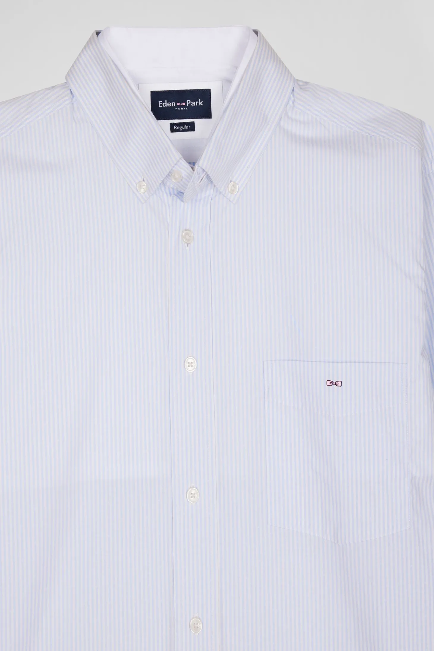 Chemise en coton jacquard bleu ciel à rayures bâtons coupe Regular