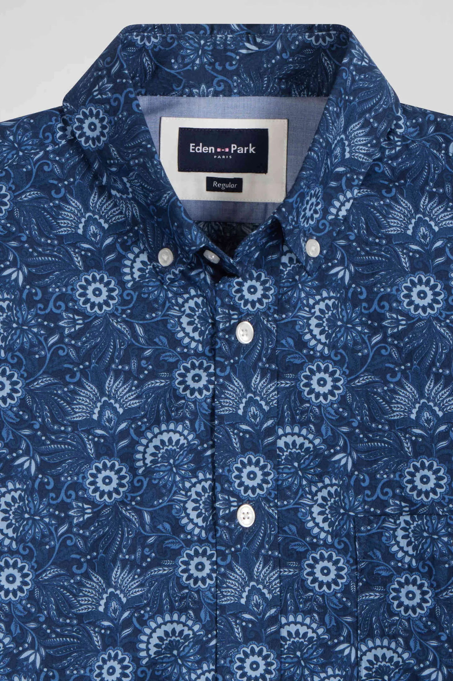 Chemise en coton marine à imprimé graphique coupe Regular