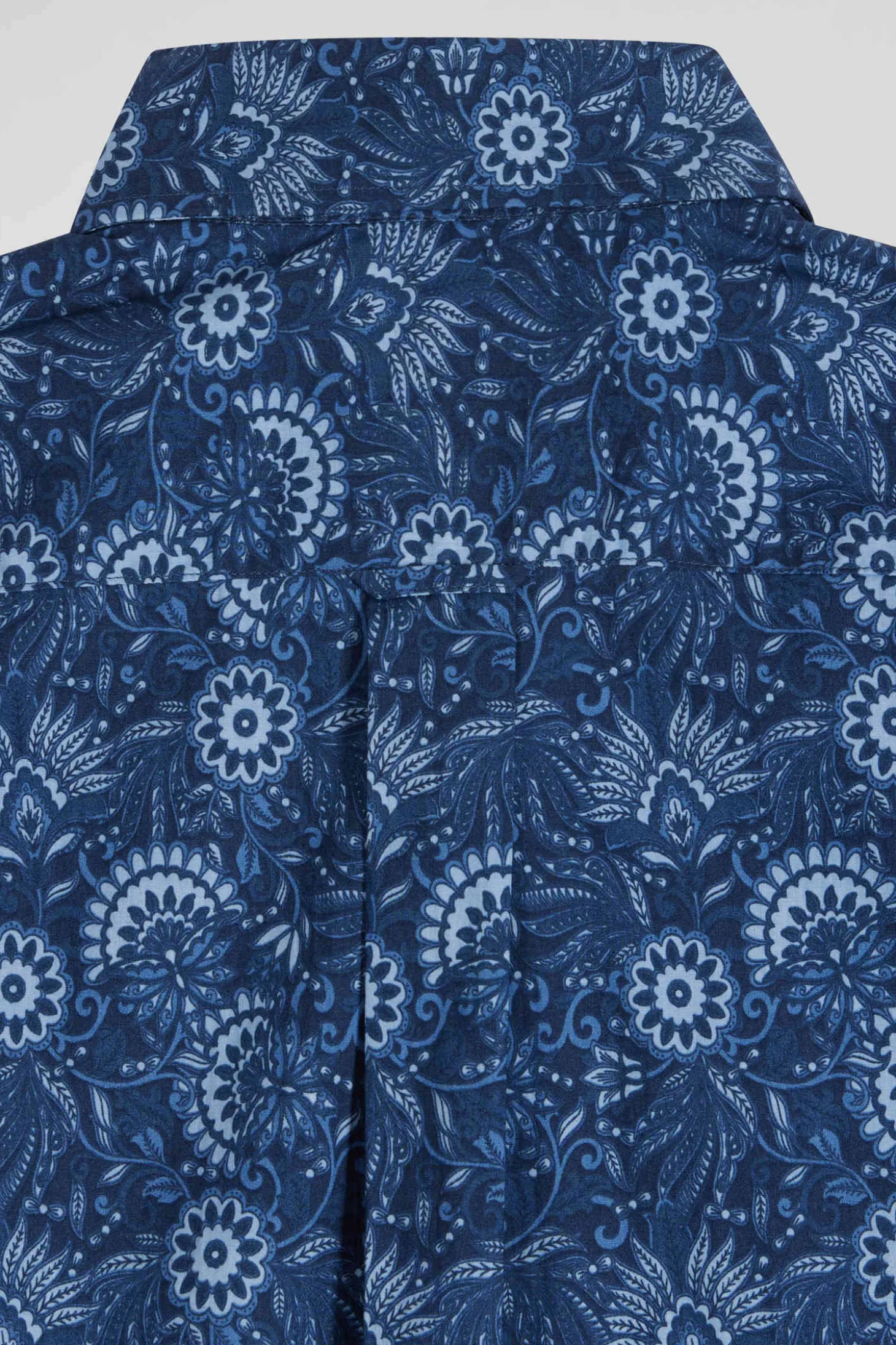 Chemise en coton marine à imprimé graphique coupe Regular