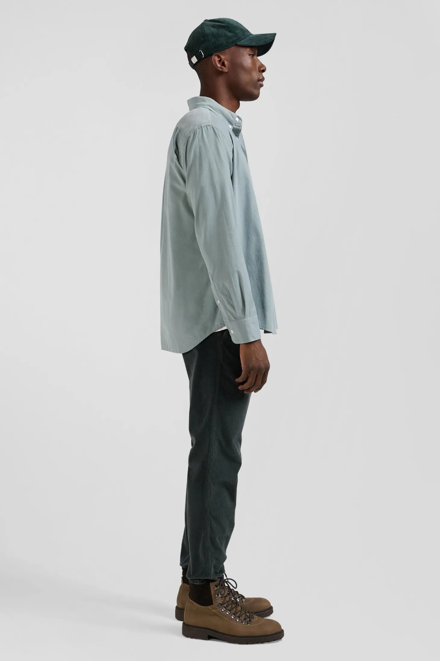 Chemise en coton uni vert d'eau col boutonné et poche poitrine coupe Regular