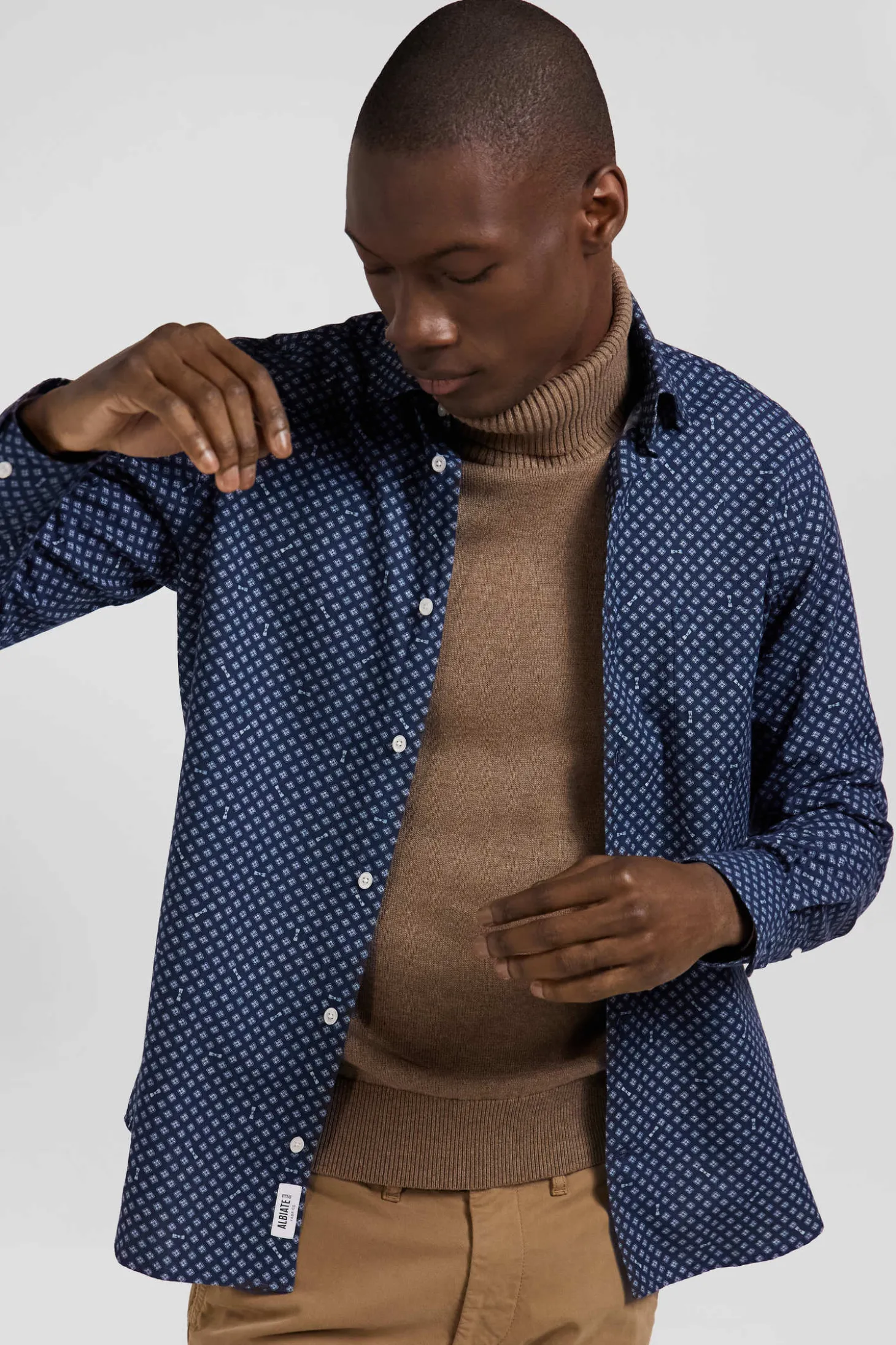 Chemise en popeline de coton indigo imprimé graphique coupe Slim