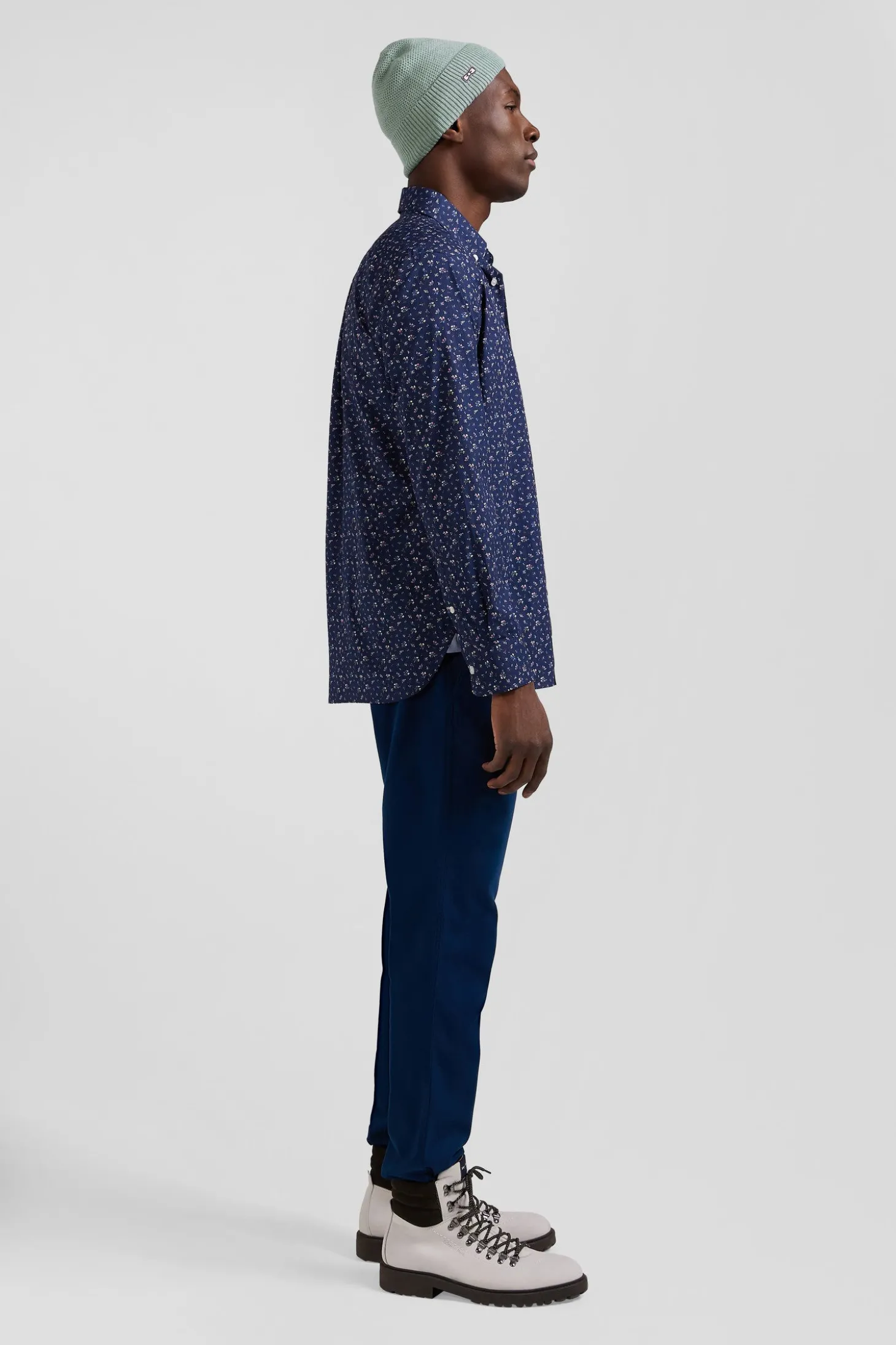Chemise en popeline de coton bleu marine à microimprimé fleurs coupe Regular