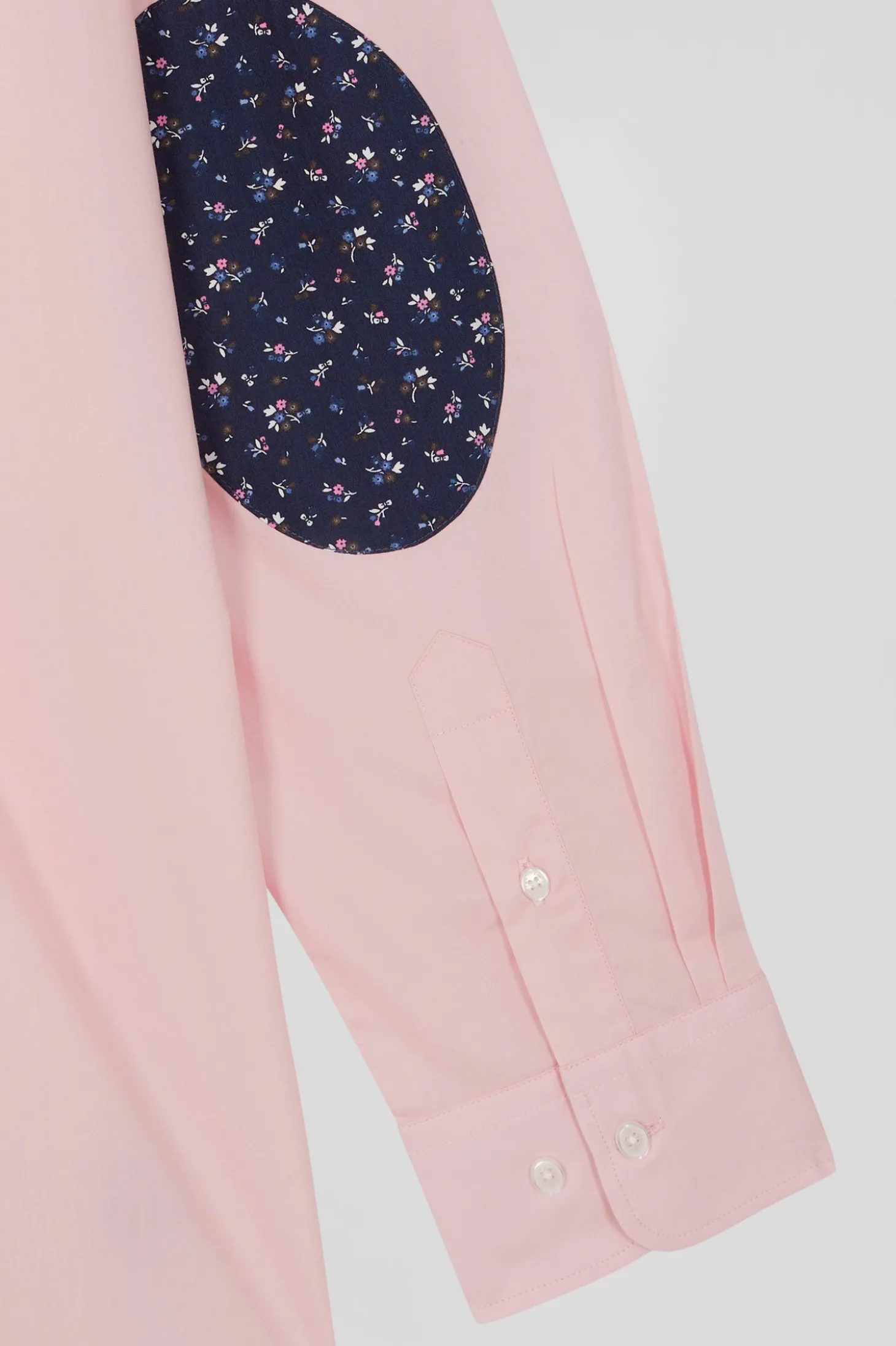 Chemise en popeline de coton rose col boutonné et coudières imprimées coupe Regular