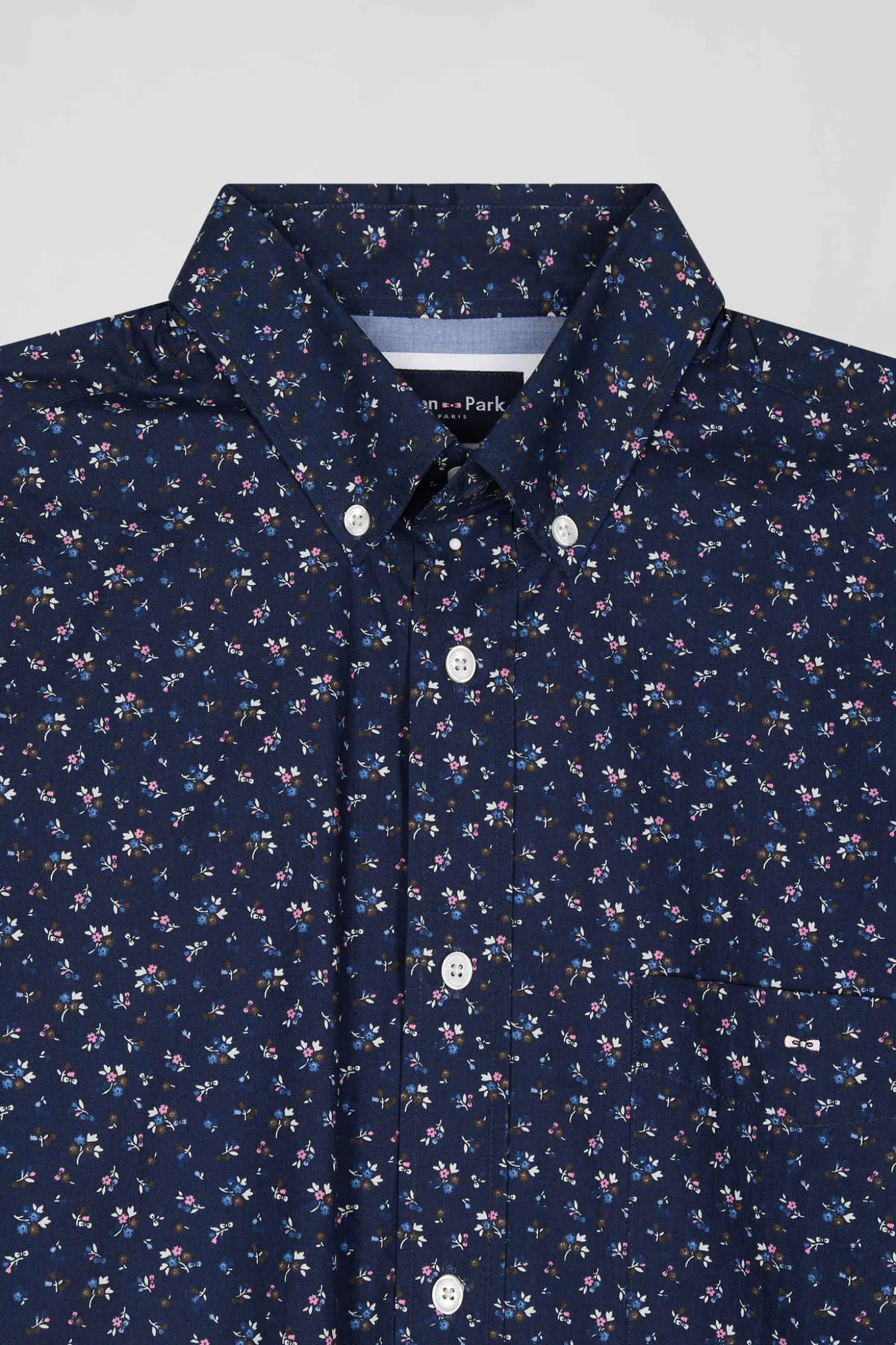Chemise en popeline de coton bleu marine à microimprimé fleurs coupe Regular