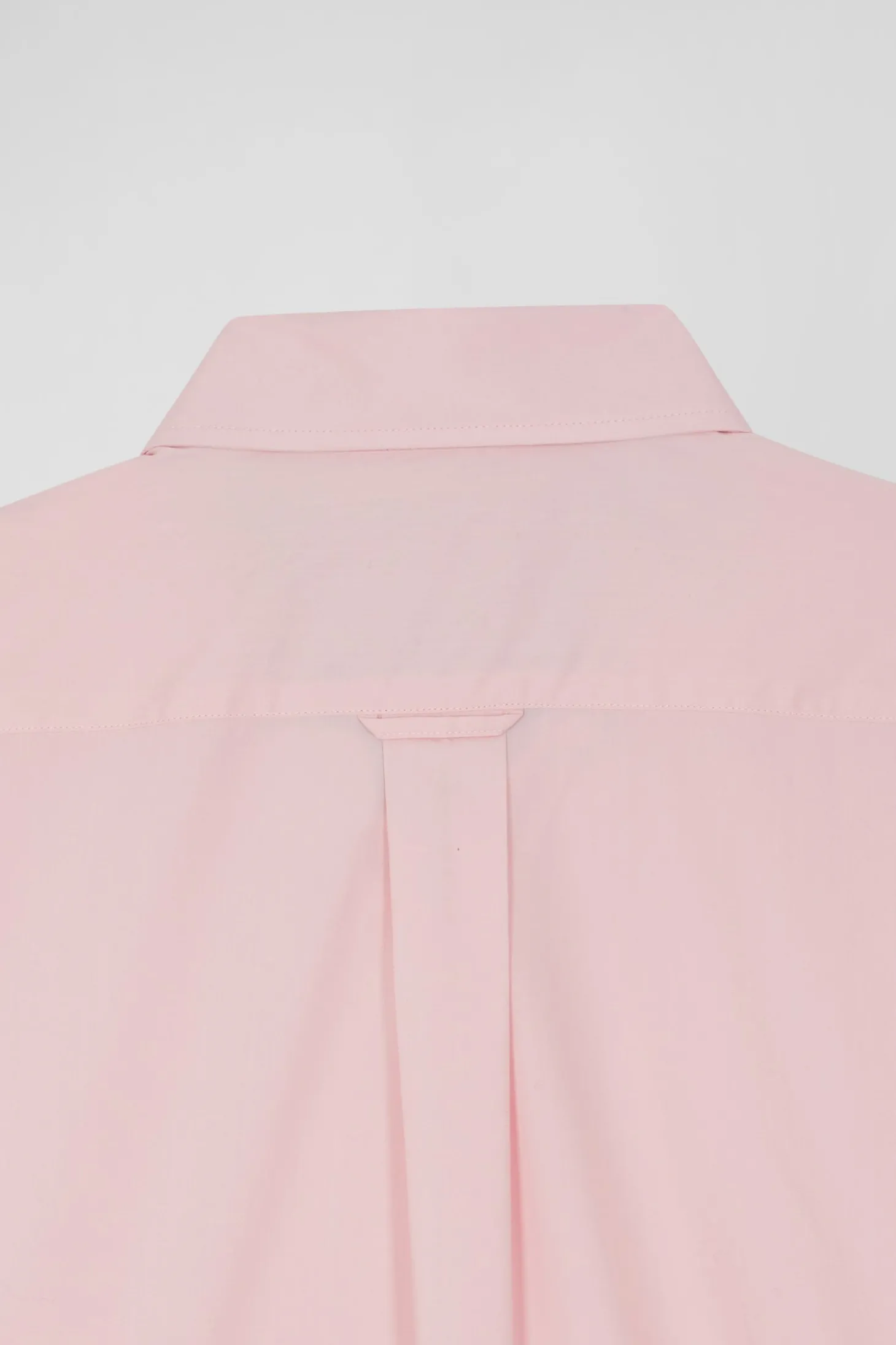 Chemise en popeline de coton rose col boutonné et coudières imprimées coupe Regular