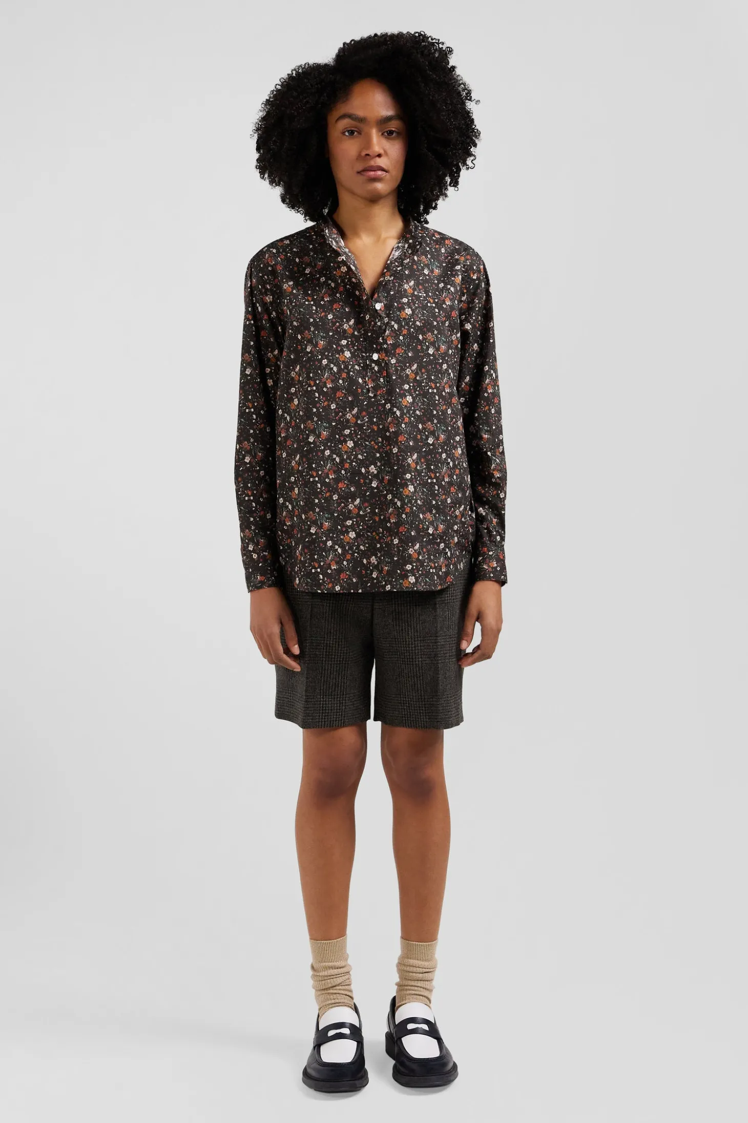 Chemise sans col en popeline de coton noir microimprimé floral coupe Regular
