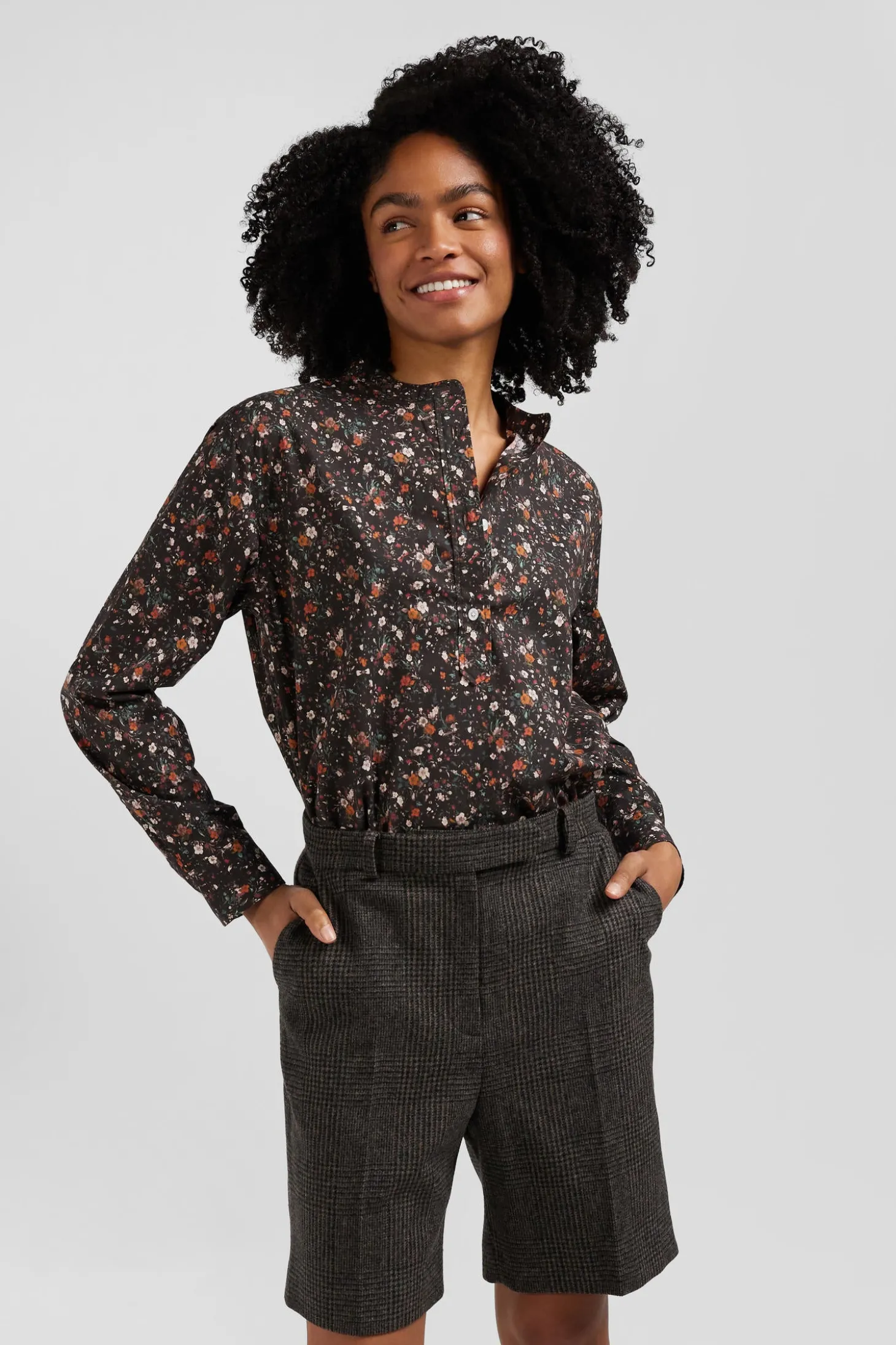 Chemise sans col en popeline de coton noir microimprimé floral coupe Regular