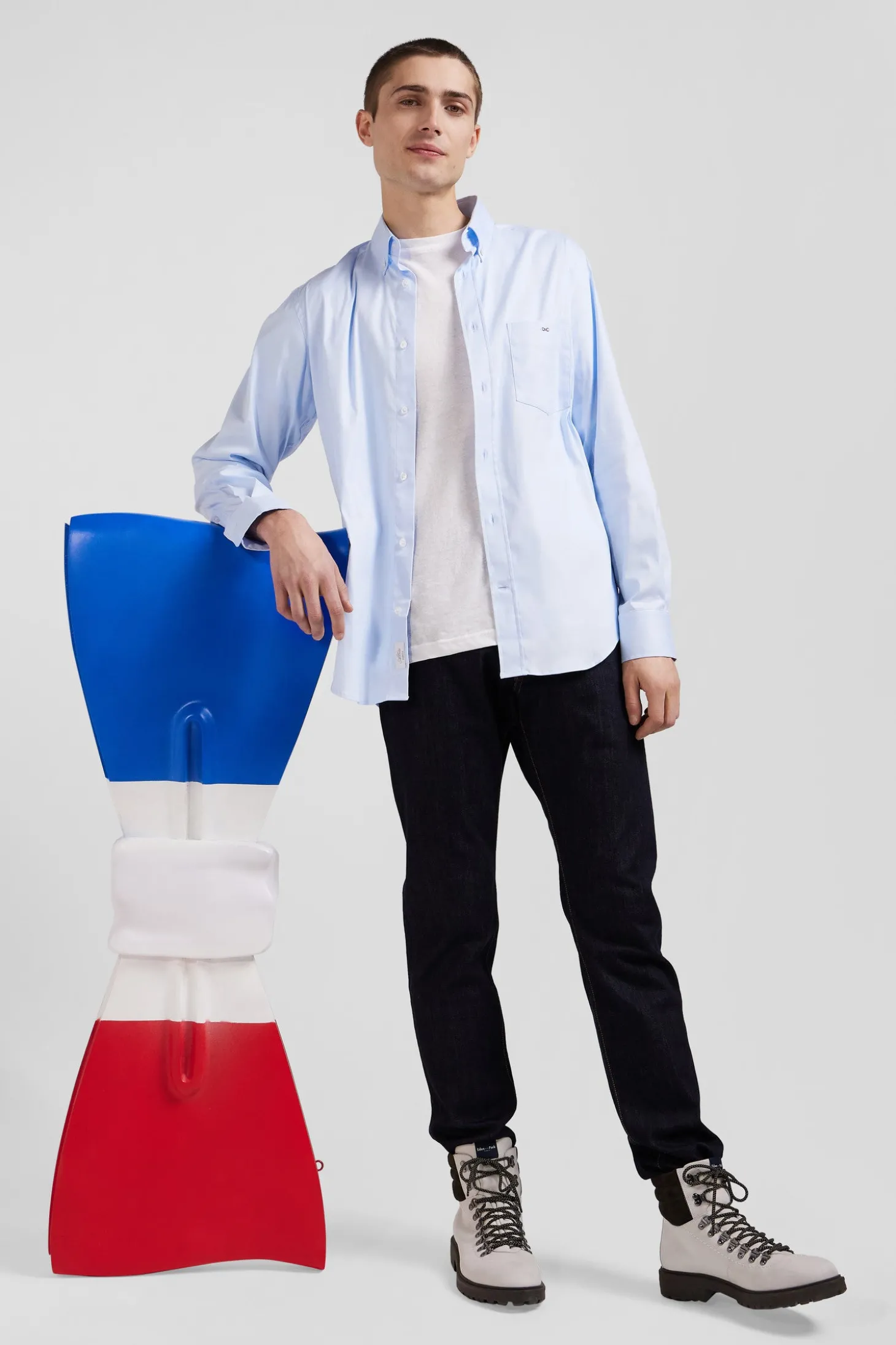 Chemise unie ciel en coton stretch mélangé coupe Regular