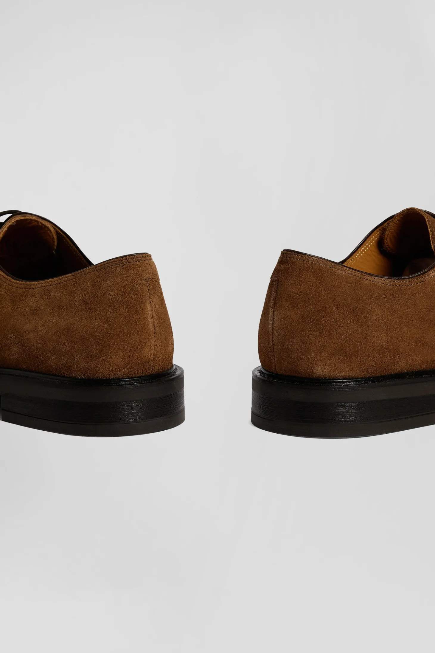 Derbies lacés en cuir suédé marron