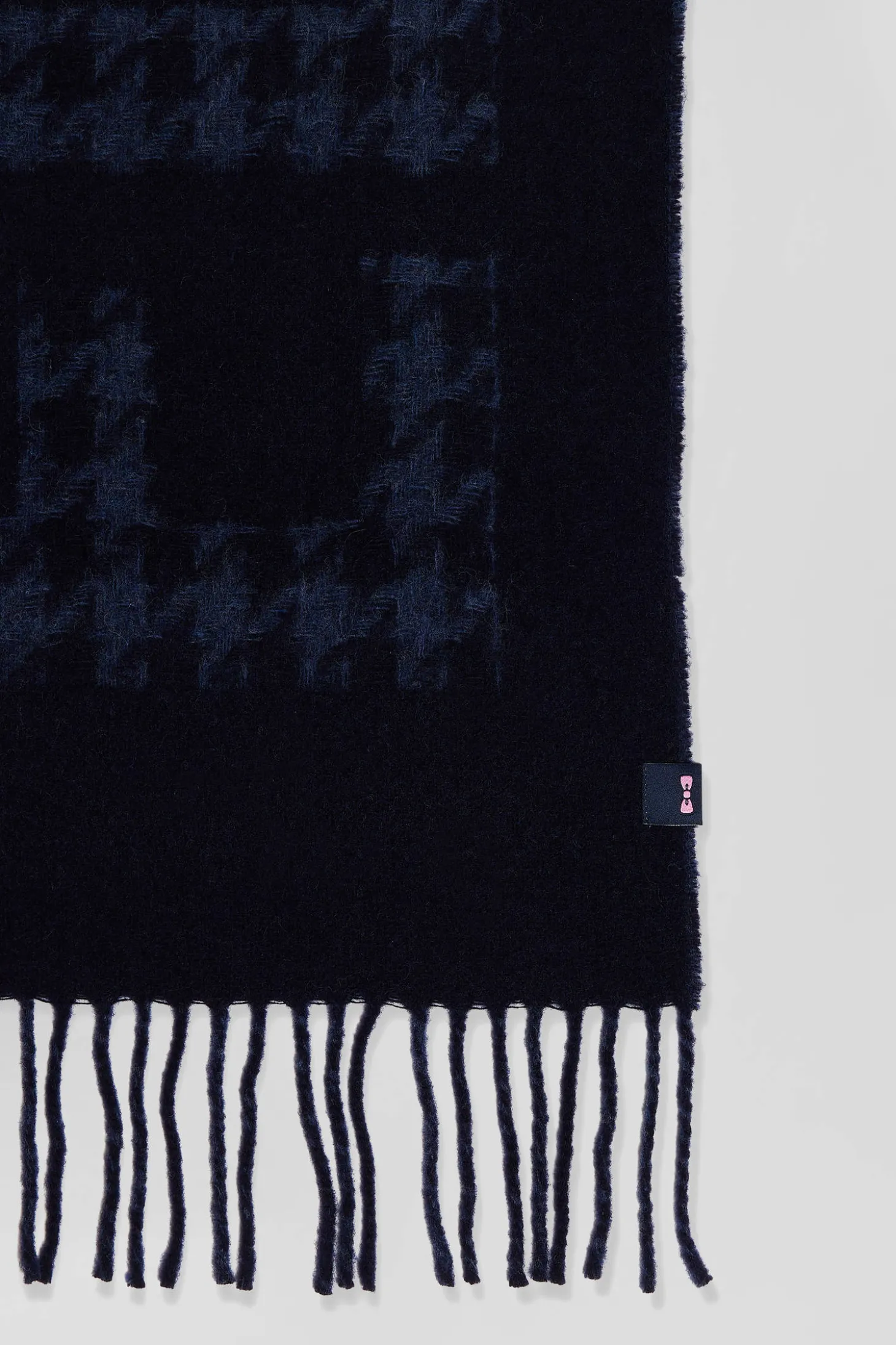 Echarpe en laine mélangée bleu marine lettrage jacquard Eden Park