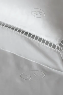 Housse de couette blanche - Dentelle et crampon