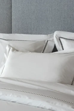 Housse de couette blanche - Dentelle et crampon