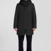 Imperméable noir à capuche intégrée