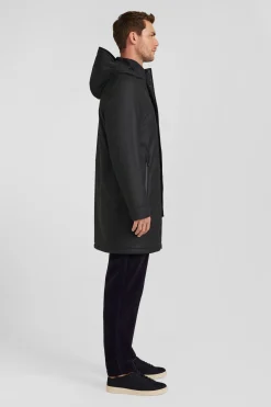 Imperméable noir à capuche intégrée