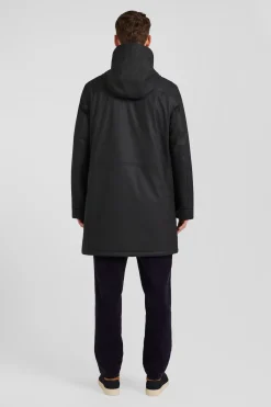 Imperméable noir à capuche intégrée