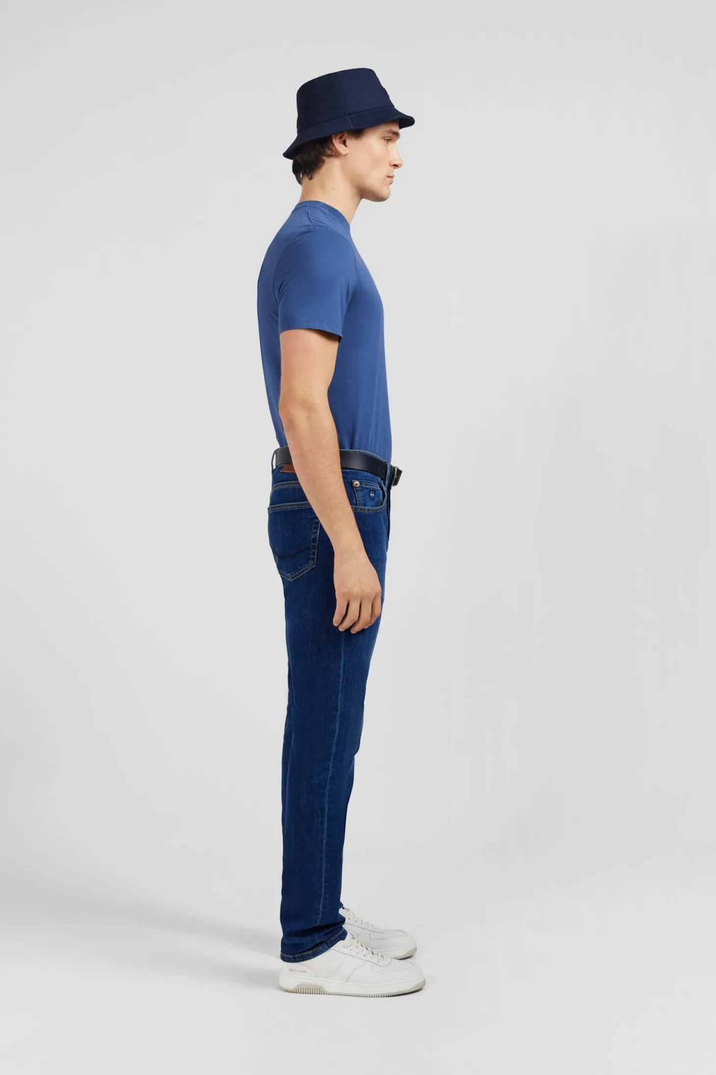 Jean slim bleu en coton extensible