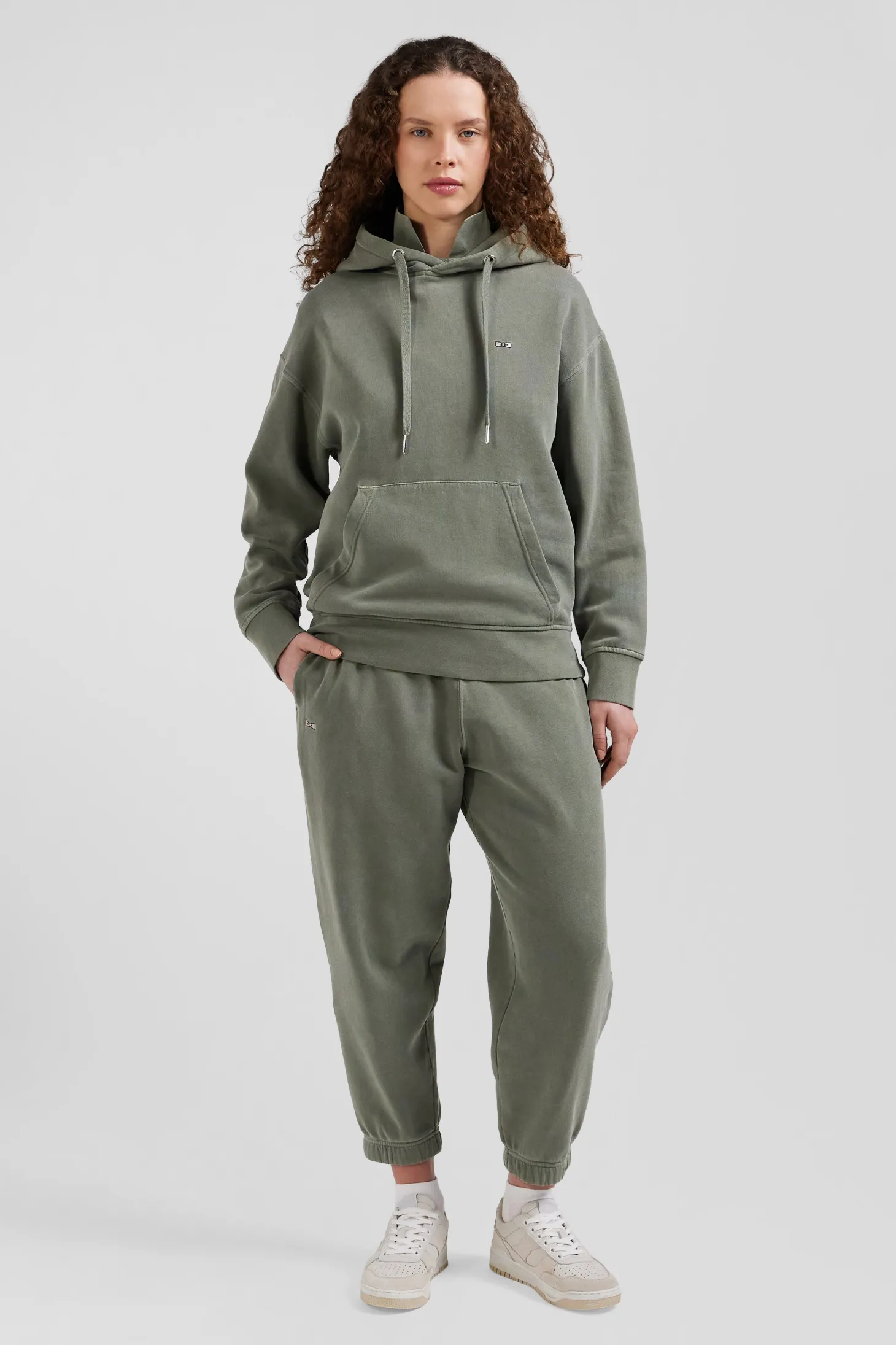 Jogging unisexe en molleton coton kaki surteint coupe Relaxed