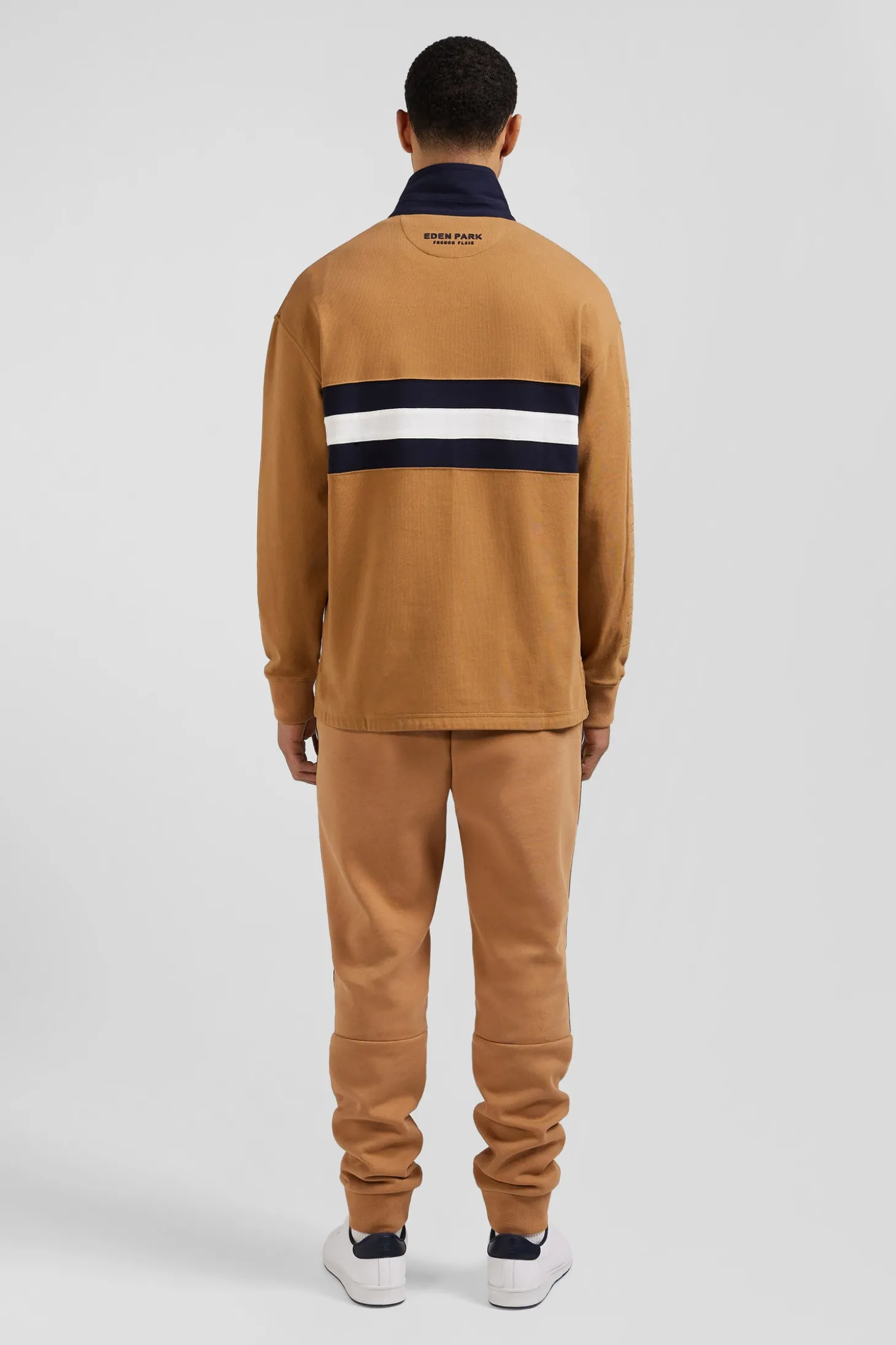 Maillot manches longues en coton camel brodé coupe Relaxed