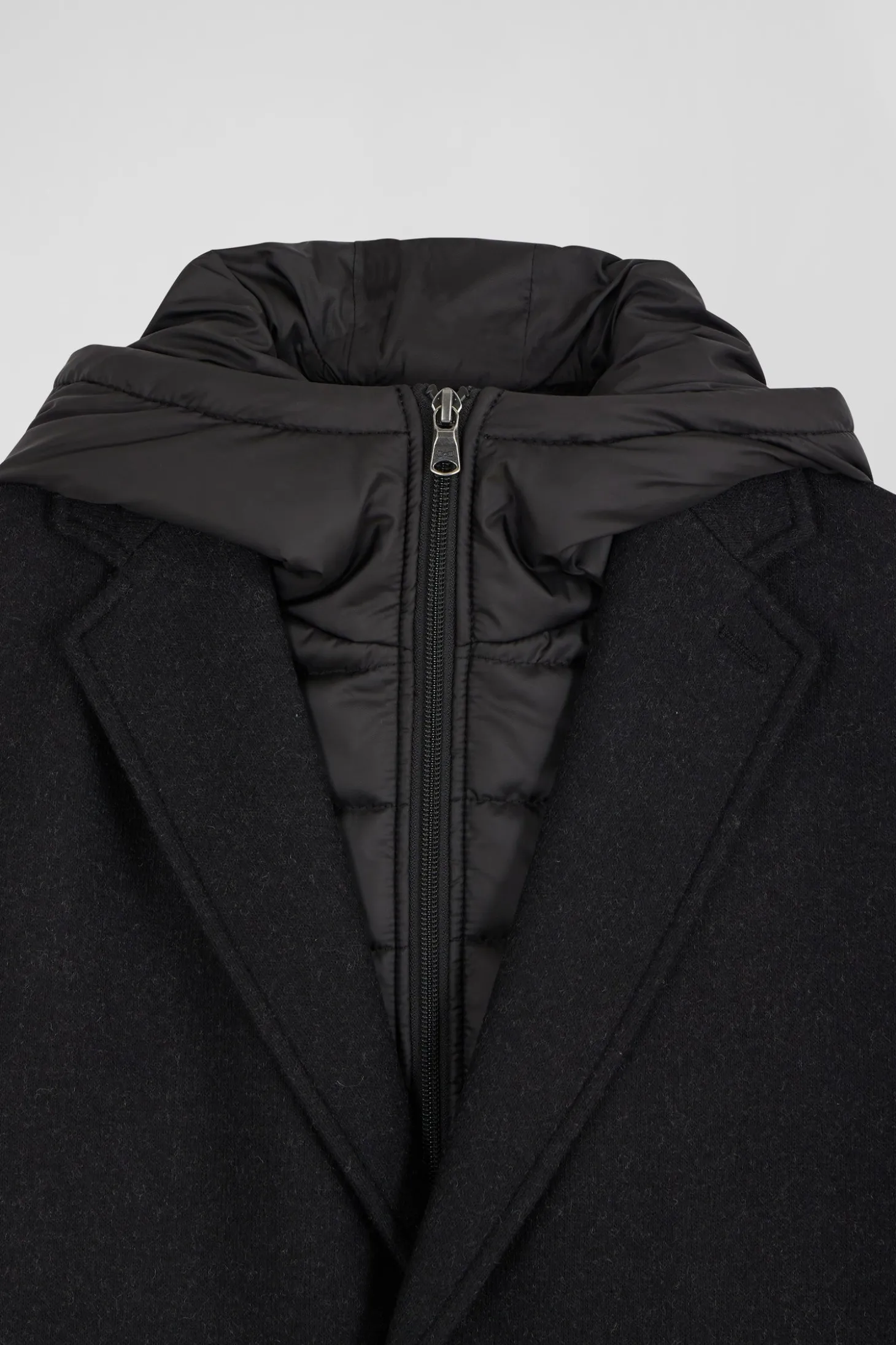 Manteau en jersey de laine double face noir parmenture matelassée