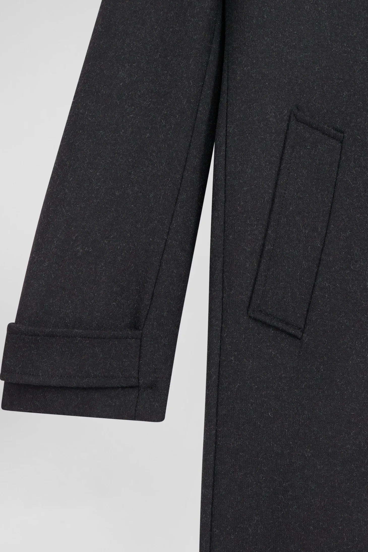 Manteau en jersey de laine double face noir parmenture matelassée