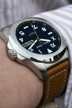 Montre à quartz en cuir marron