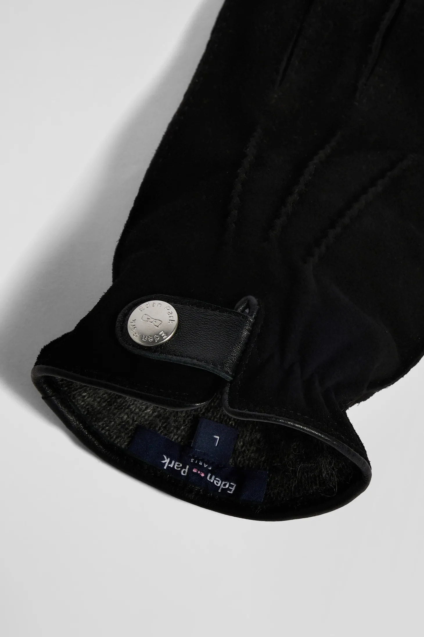 Paire de gants en cuir noir