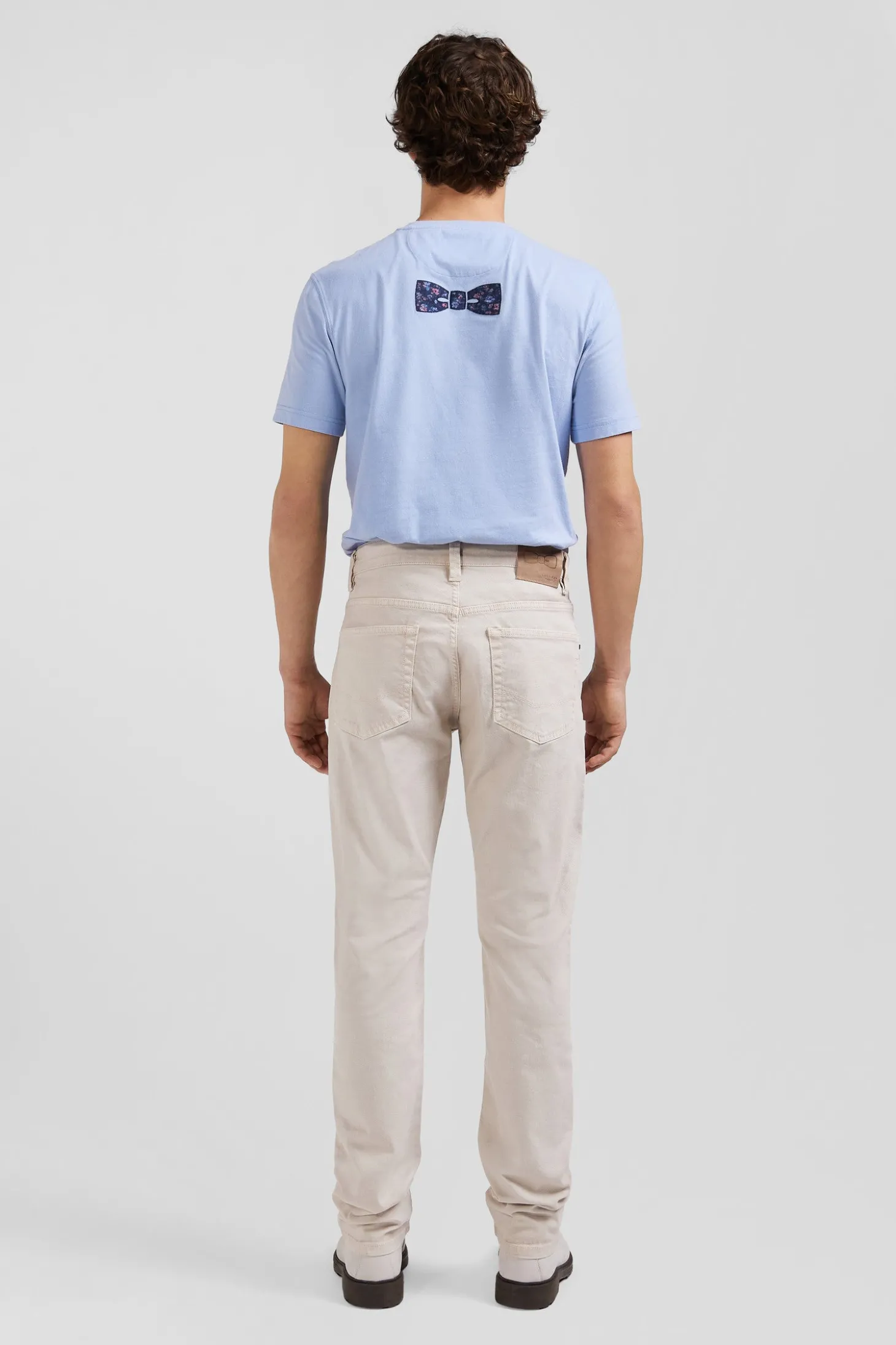 Pantalon 5 poches en coton stretch écru coupe Regular