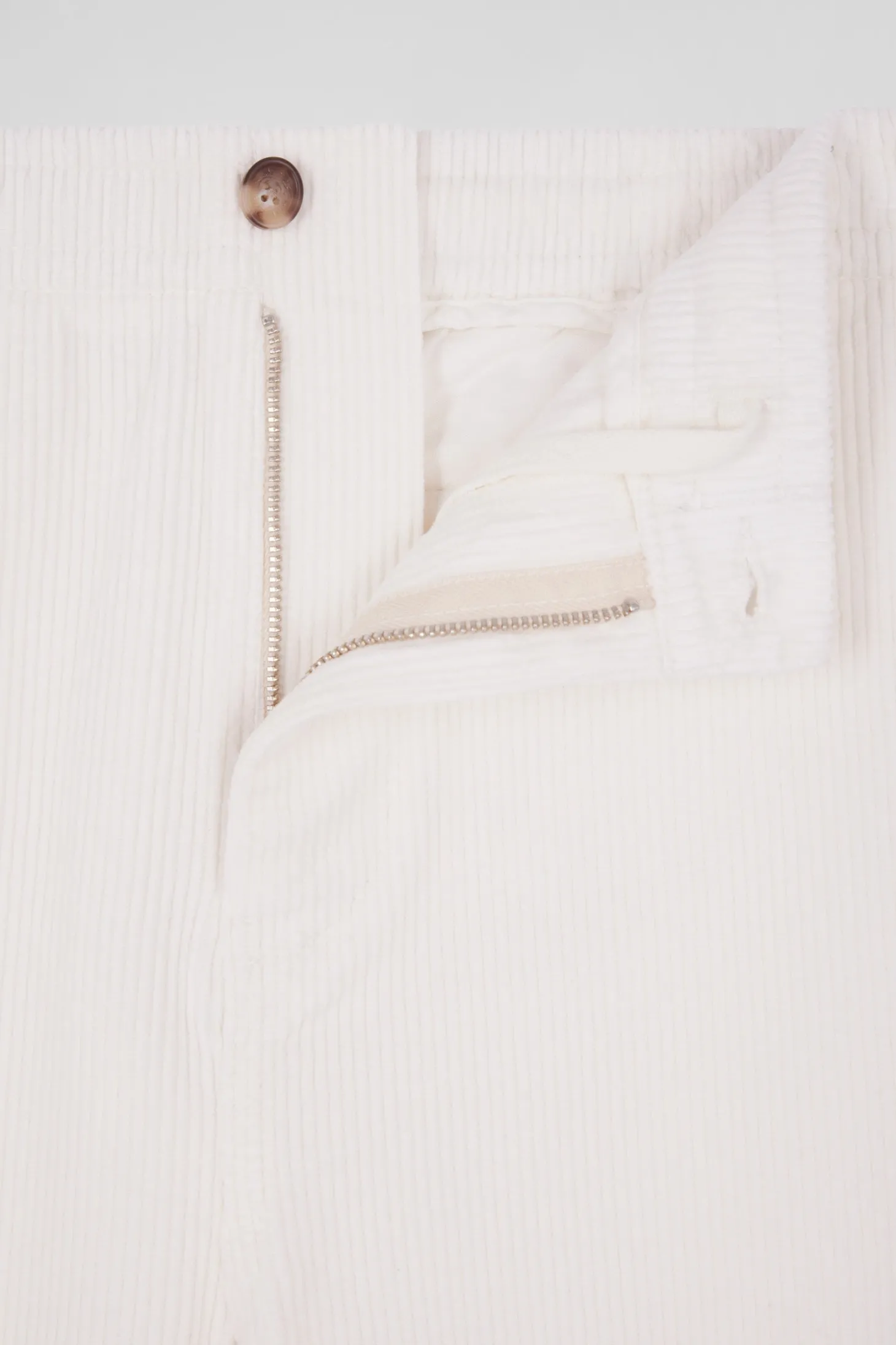 Pantalon à taille élastiquée en coton stretch écru coupe Modern