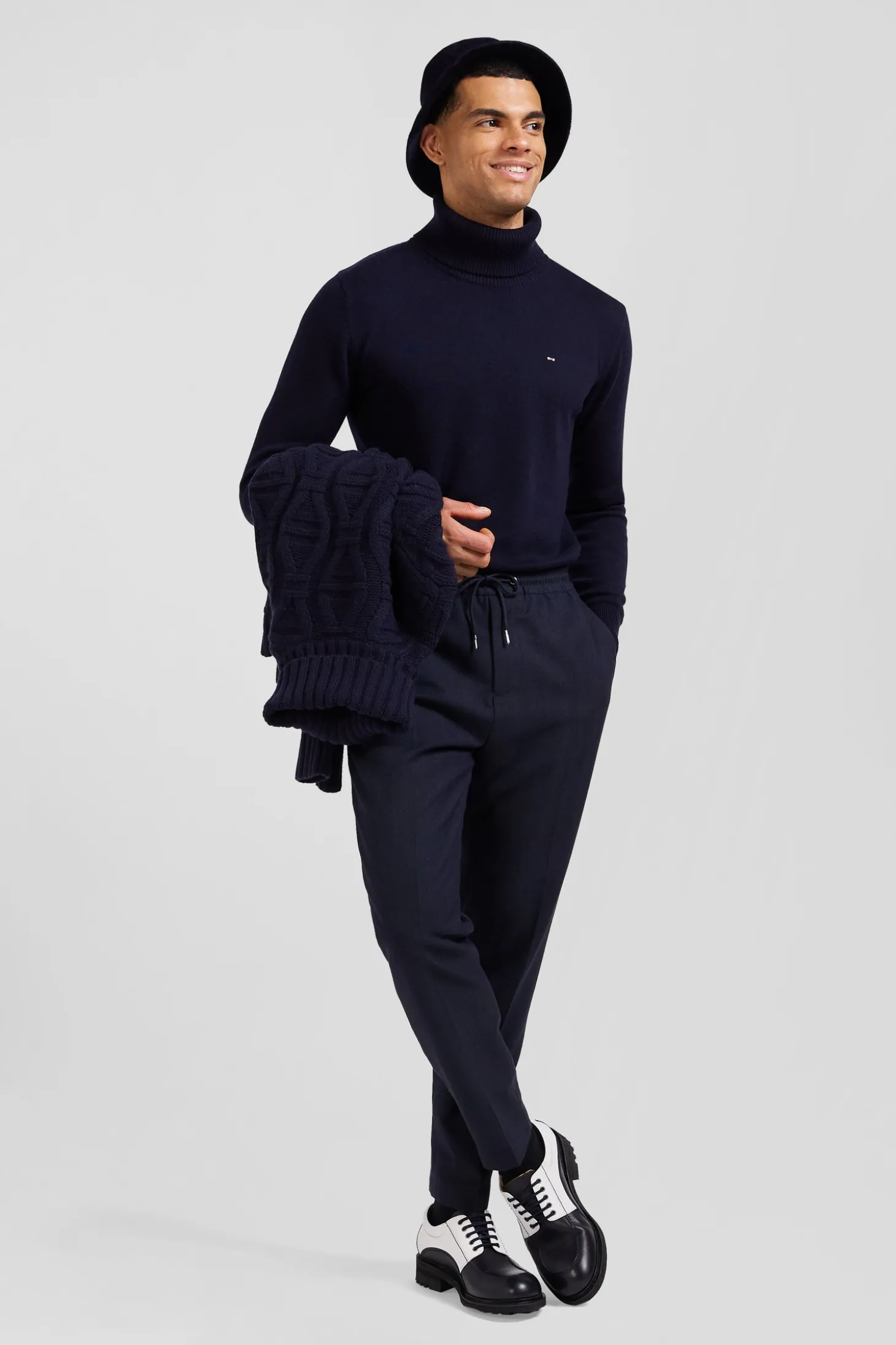Pantalon bleu marine à taille élastiquée coupe Modern