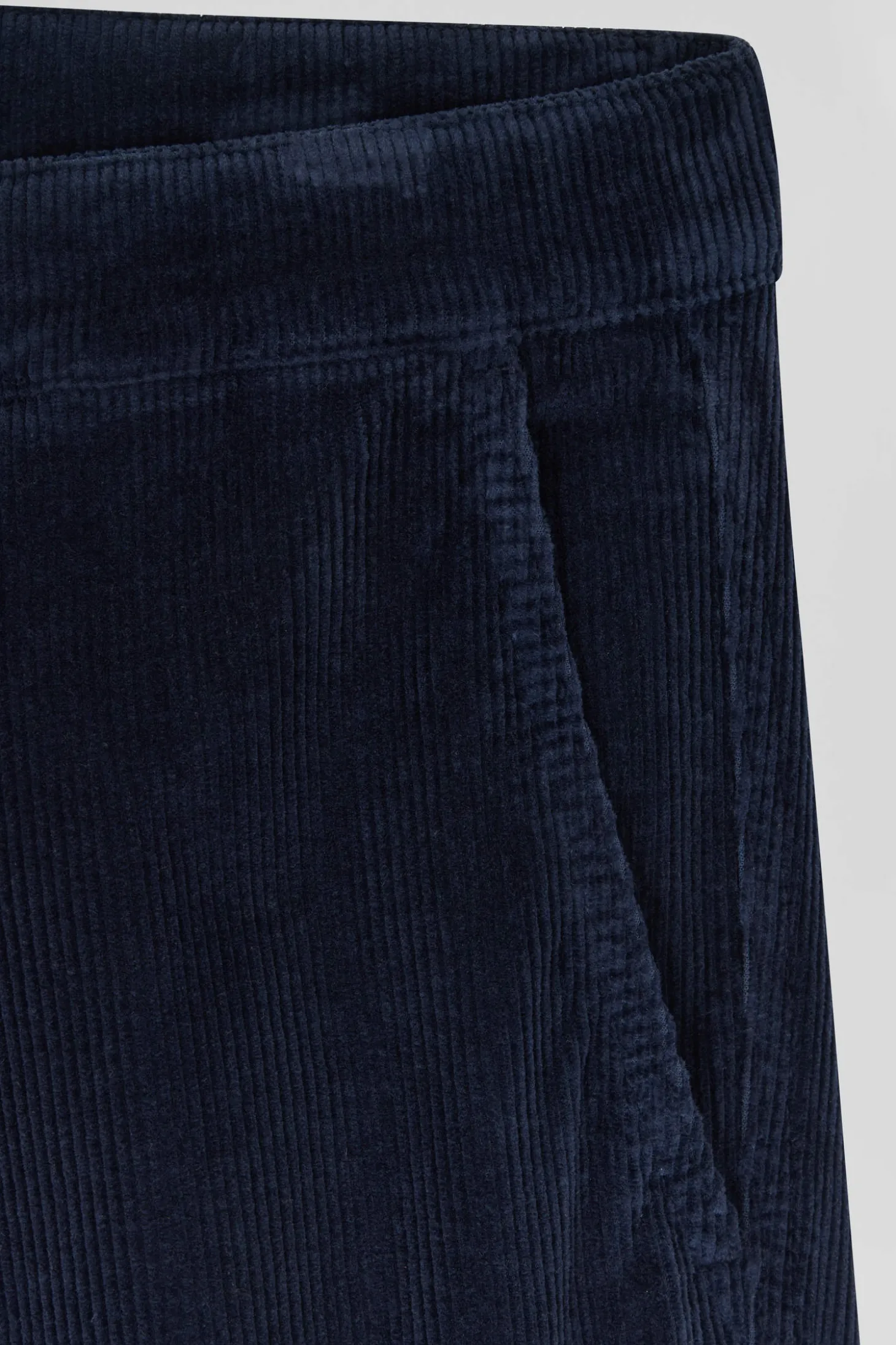 Pantalon chino en coton velours stretch marine coupe Regular