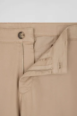 Pantalon chino en piqué de coton stretch et modal chanvre coupe Regular