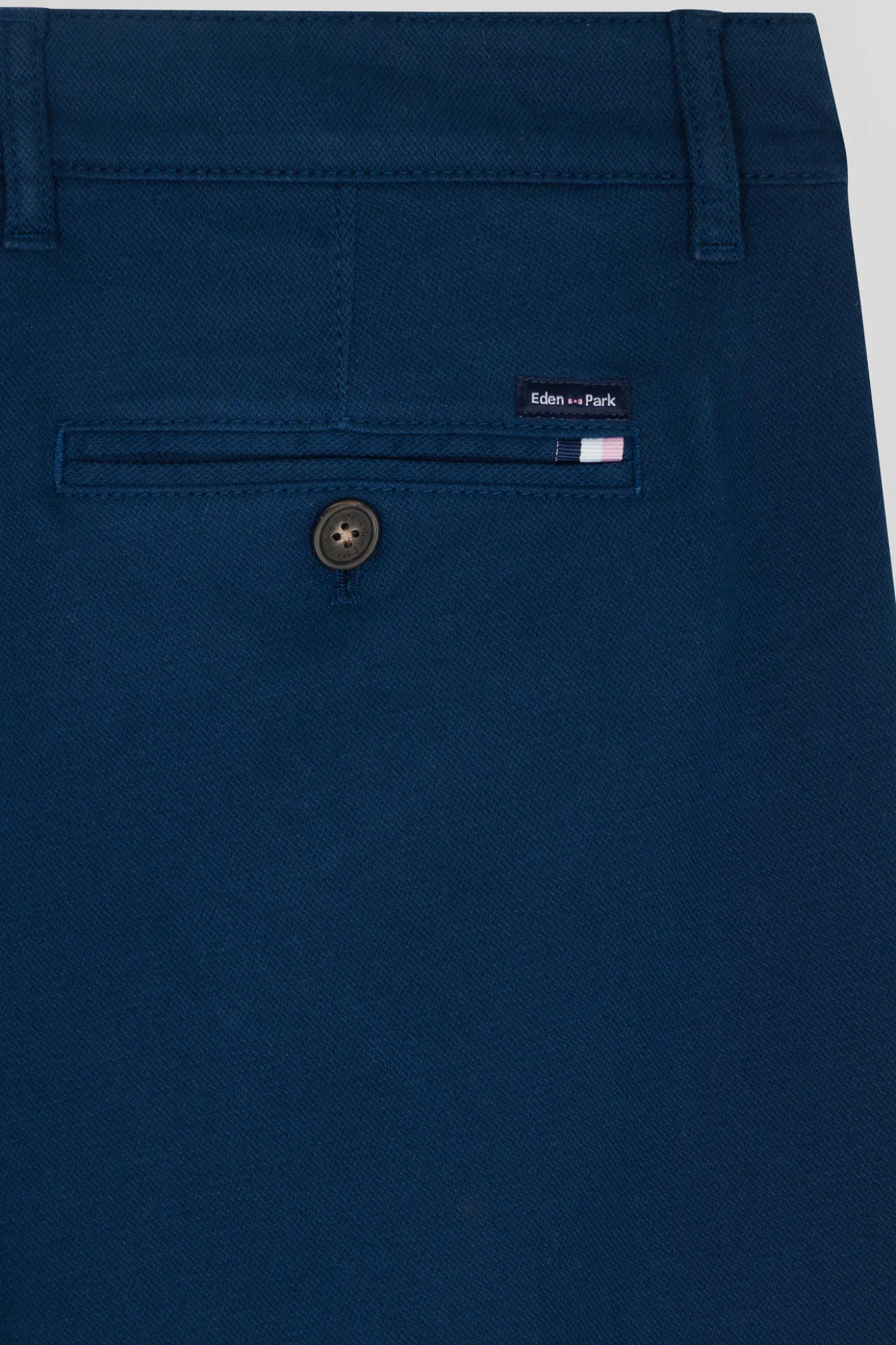 Pantalon chino en piqué de coton stretch et modal bleu coupe Regular