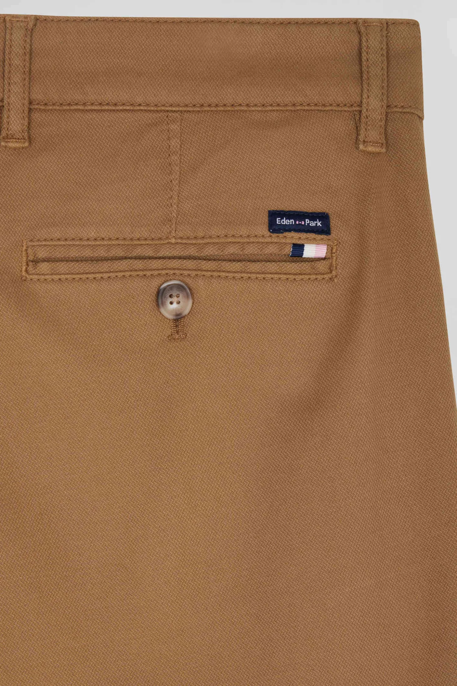 Pantalon chino en piqué de coton stretch et modal beige coupe Regular