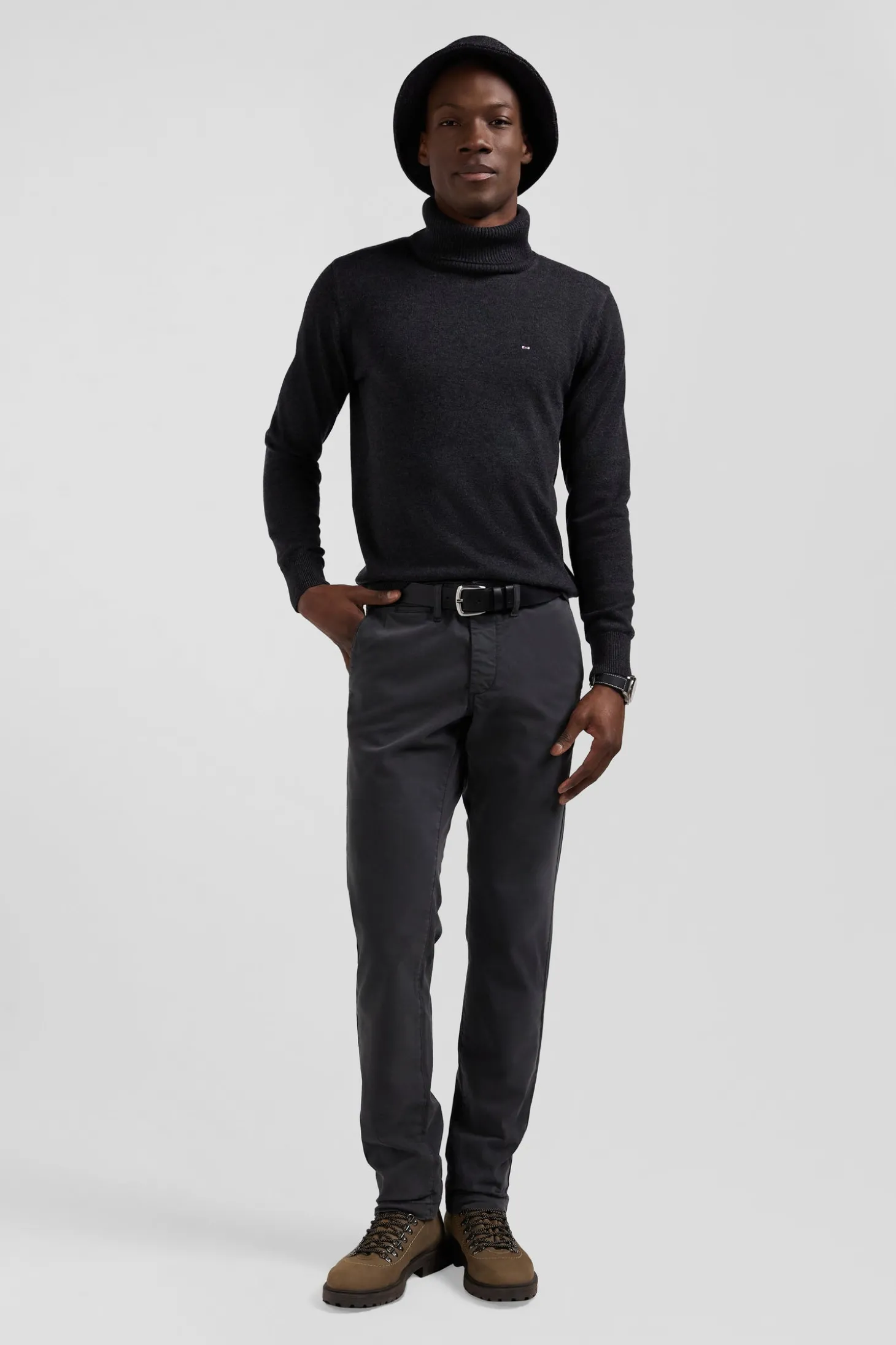 Pantalon chino uni en coton stretch gris anthracite coupe Slim