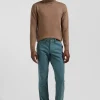 Pantalon chino vert en gabardine de coton stretch coupe Regular