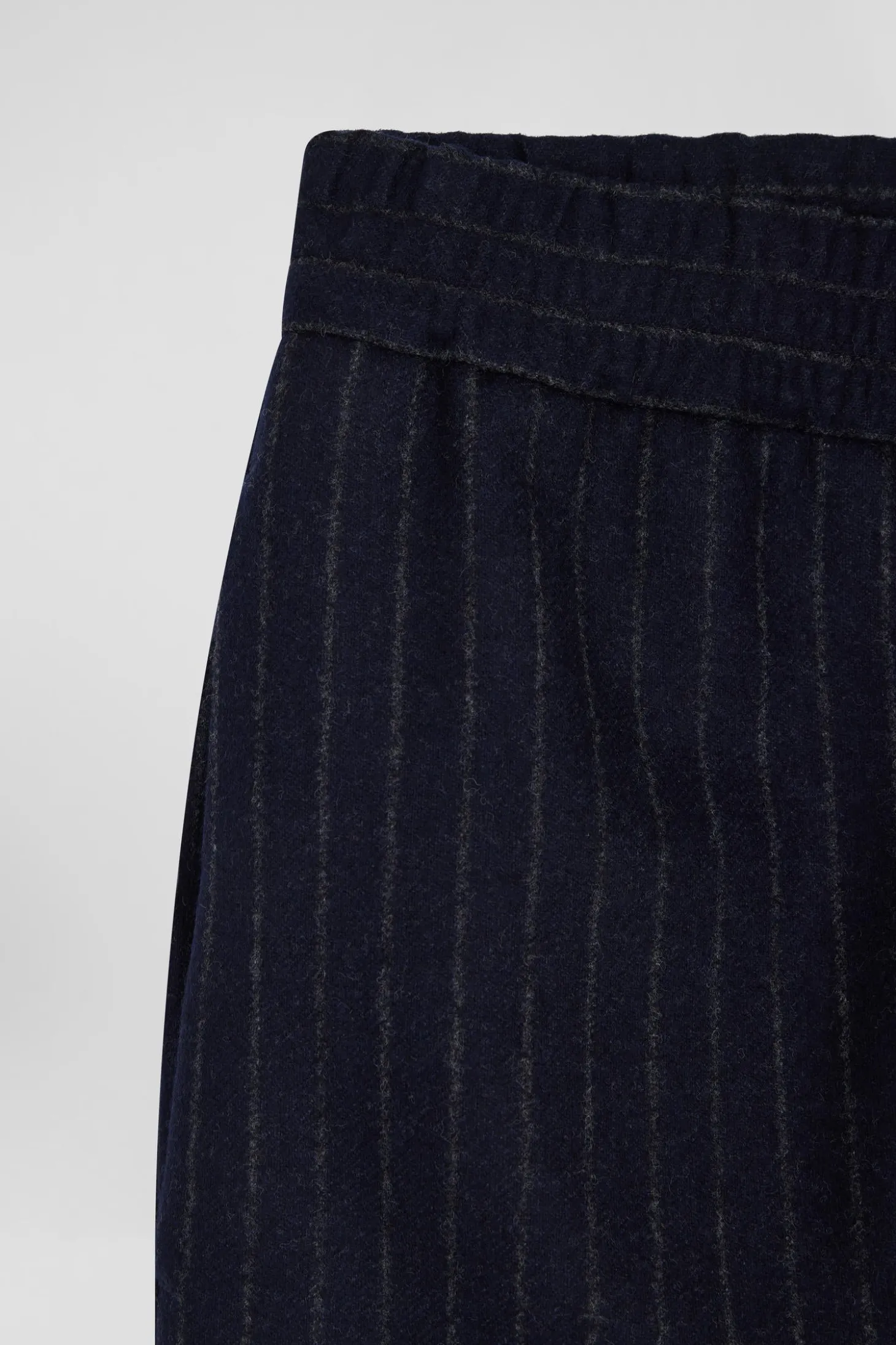 Pantalon en laine rayé bleu marine coupe Modern